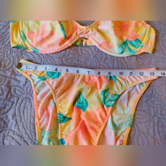Vintage Venus 80s 90s High Cut Floral Bikini Set Swim Wear sz S/M - Picture 11 of 12